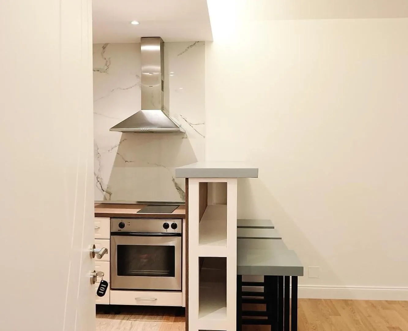 Apartment 101 Tirana