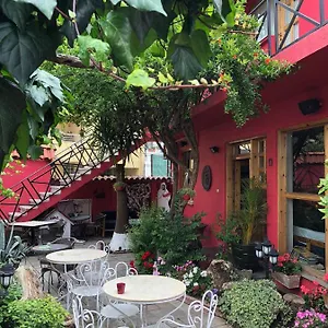 Hostal Red Goat, Tirana